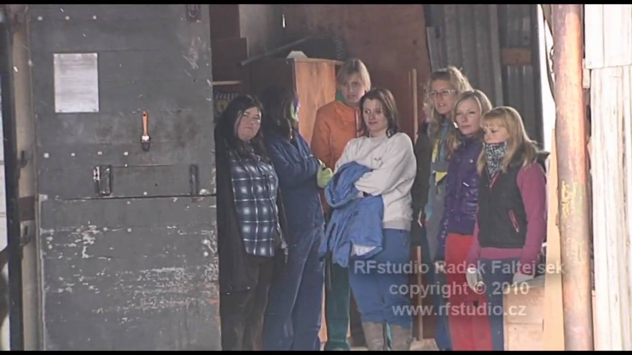 Klip na statku a ve škole třídy 4.A SZeŠ Rakovník 2010.wmv