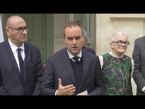 Francia impone toques de queda ante disturbios y saqueos