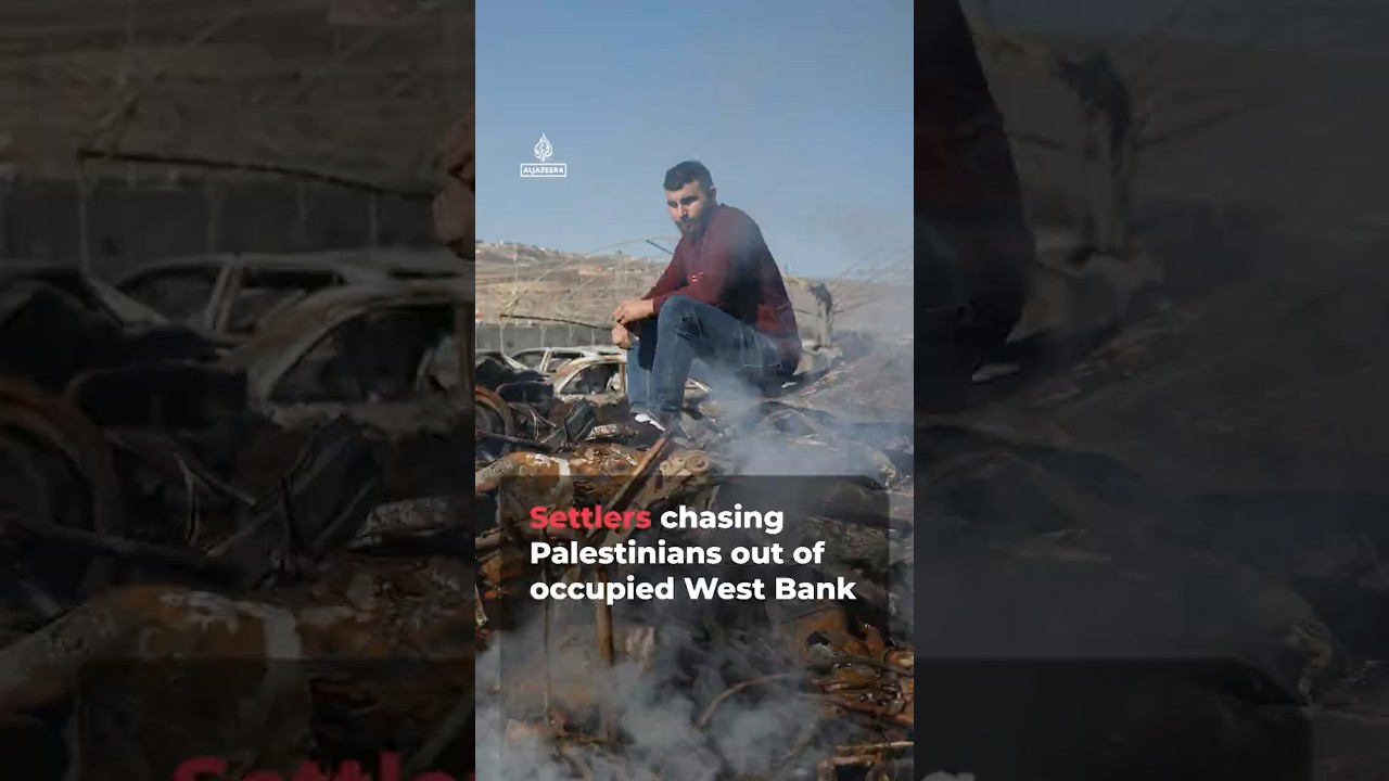 المستوطنون يطاردون الفلسطينيين مراراً وتكراراً من منازلهم في الضفة الغربية المحتلة | AJ #shorts