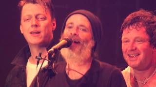 Video voorbeeld van "Travis - Flowers In The Window (2014 Live in Seoul, Korea)"