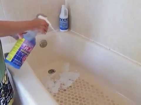 The Easiest Way to Clean a Tub