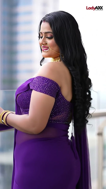 Model Plus Size India yang Berani & Cantik 🌸 Wanita Berlekuk yang Percaya Diri #ytshorts#shorts #love #saree