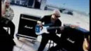 Enrico Ruggeri - 'Neve al sole' - VIDEO chords