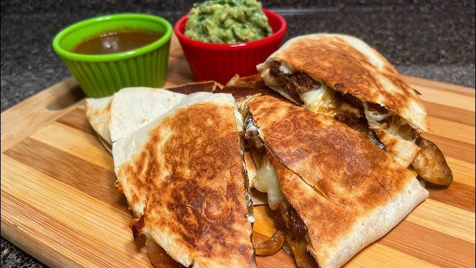 Deliciosa quesadilla de bacon, queso y cebolla caramelizada: receta sencilla y rápida 11 Merca2.es El cuidado en los detalles comienza ahora