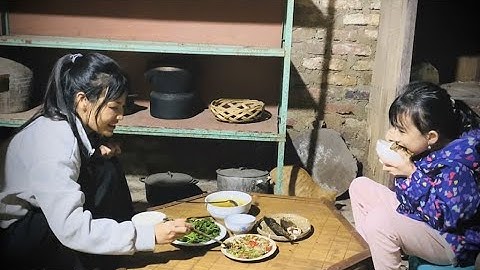 Banana stem & grilled fish |  Lõi chuối trộn cá nướng