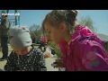 Парк птиц Малинки/Сhildren are walking in the bird's park