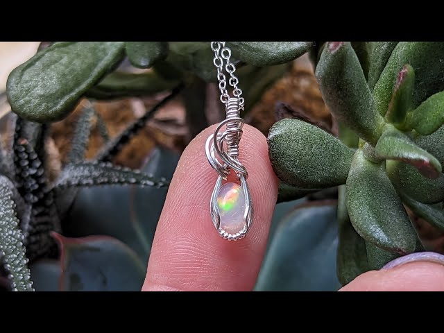 Filigree Opal Pendant - Gem