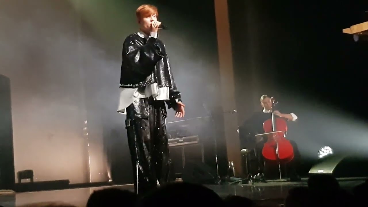Dirty - Loïc Nottet / Live du 4 octobre 2024 / Folies Bergère - Paris