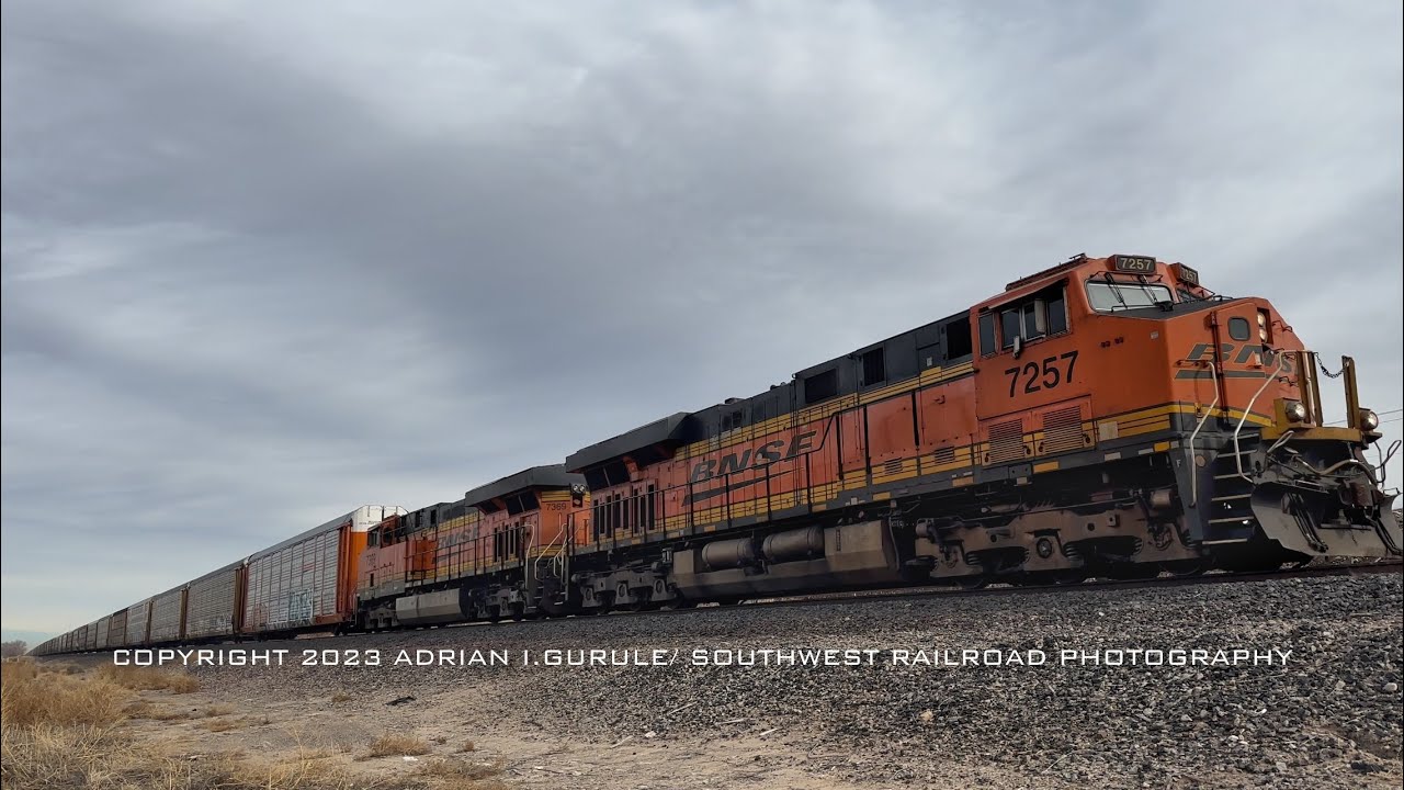 BNSF V-ABQELP departs Albuquerque on a cold winter morning.