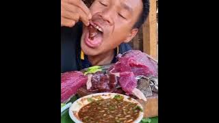 Orang Thailand Mukbang Jeroan Sama Daging Mentah - Apa Ga Cacingan Yah?