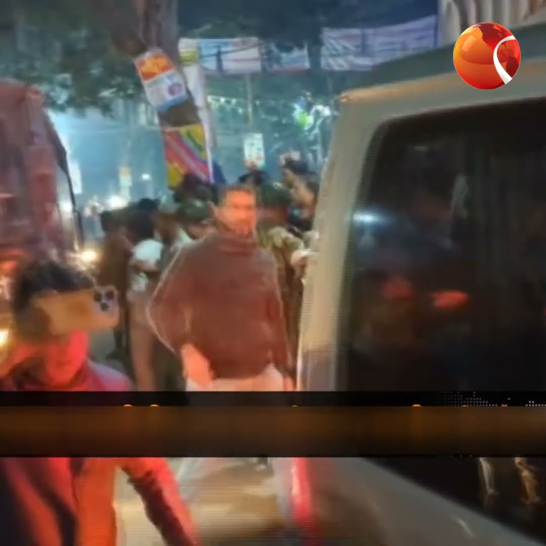 আদালতে নেয়ার সময় জনরোষের শিকার আওয়ামী লীগ নেতা