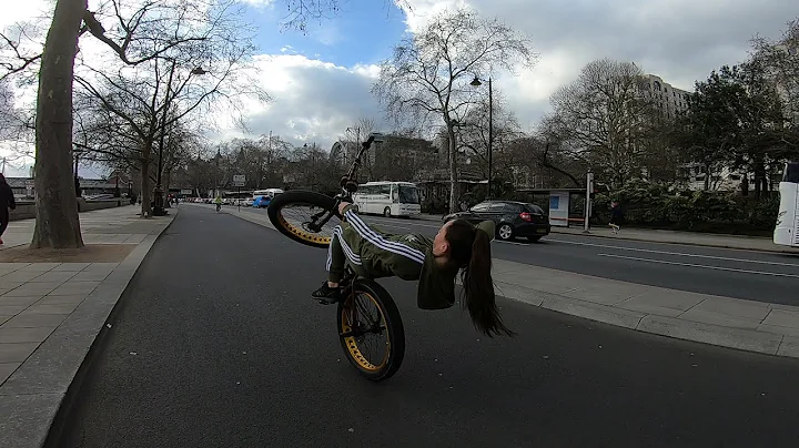 @_RUBYBAILEY 'ONE LAP THROUGH LONDON'