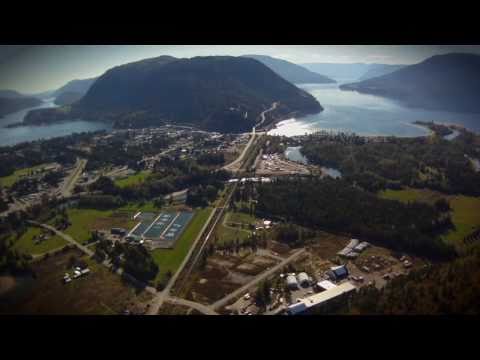 "The Shuswap" and Shuswap Villas - West Coast Esca...