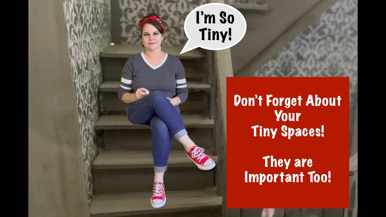 Building and Decorating The Garfield Dollhouse Hallway