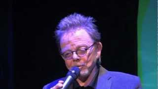 Video thumbnail of "Paul Williams "The Rainbow Connection" at Rockers On Broadway - New York - Oct. 15, 2012"