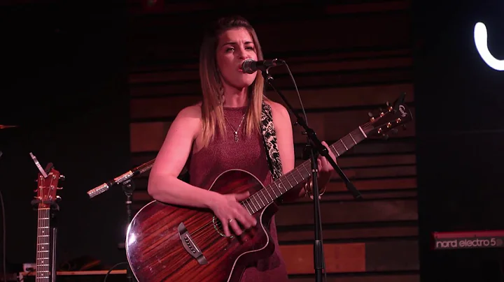 JoAnna Lee - "Who Do You Think I Am?" | Live in Po...