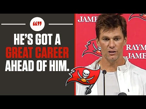 Bucs qb tom brady admires patrick mahomes' career + performance on snf i cbs sports hq