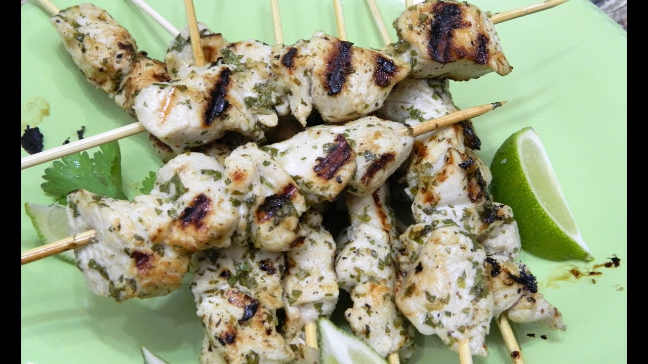 Pinchos De Pollo Con Salsa Cilantro Y Lima En Espanol Youtube 