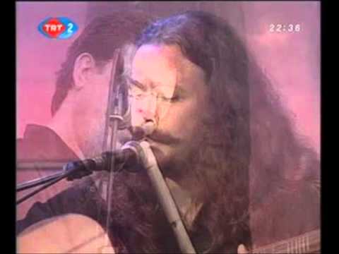 Özer Özel - Bir Fırtına tuttu bizi