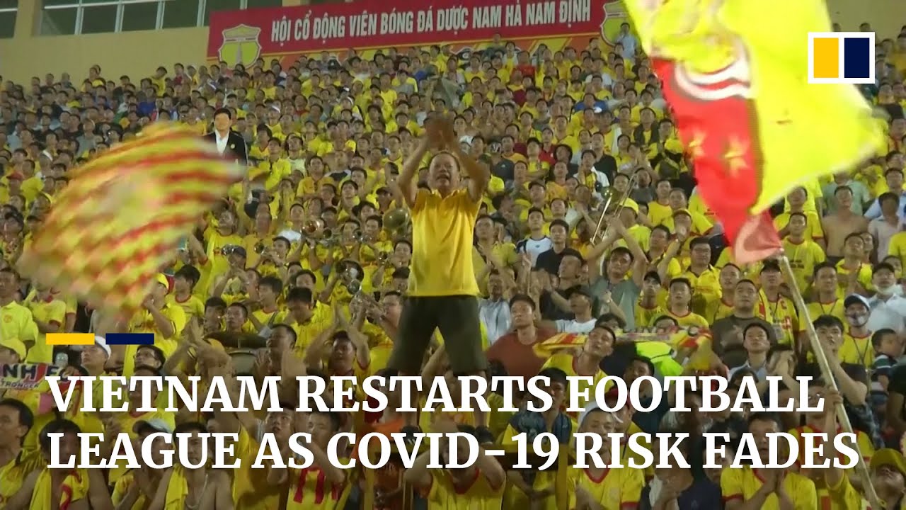 Vietnam resumes football league games with packed crowds as coronavirus risk fades