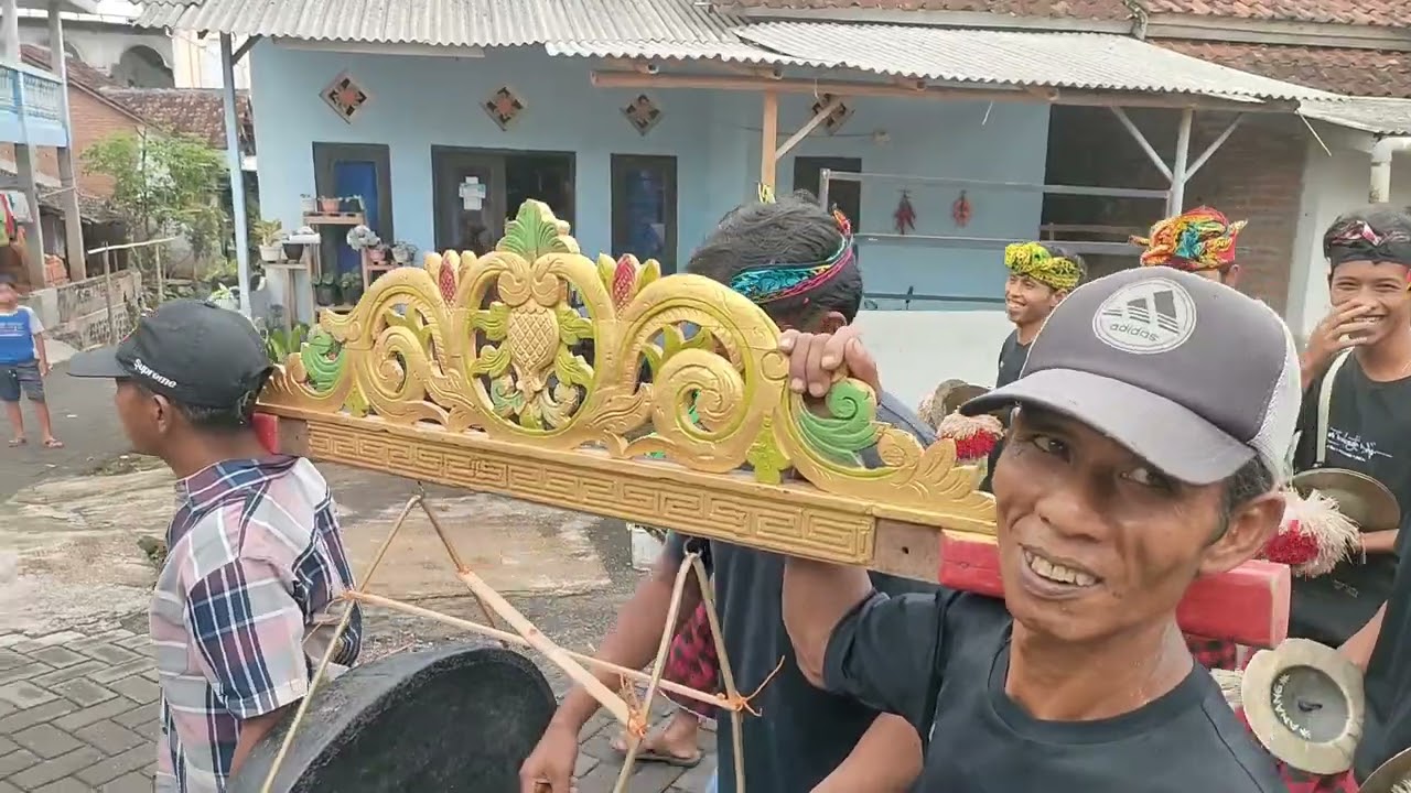 ARAK-ARAKAN SGA SERAMPON LIVE SEGOBANG