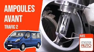 Comment changer une ampoule sur Renault Trafic 2 ?