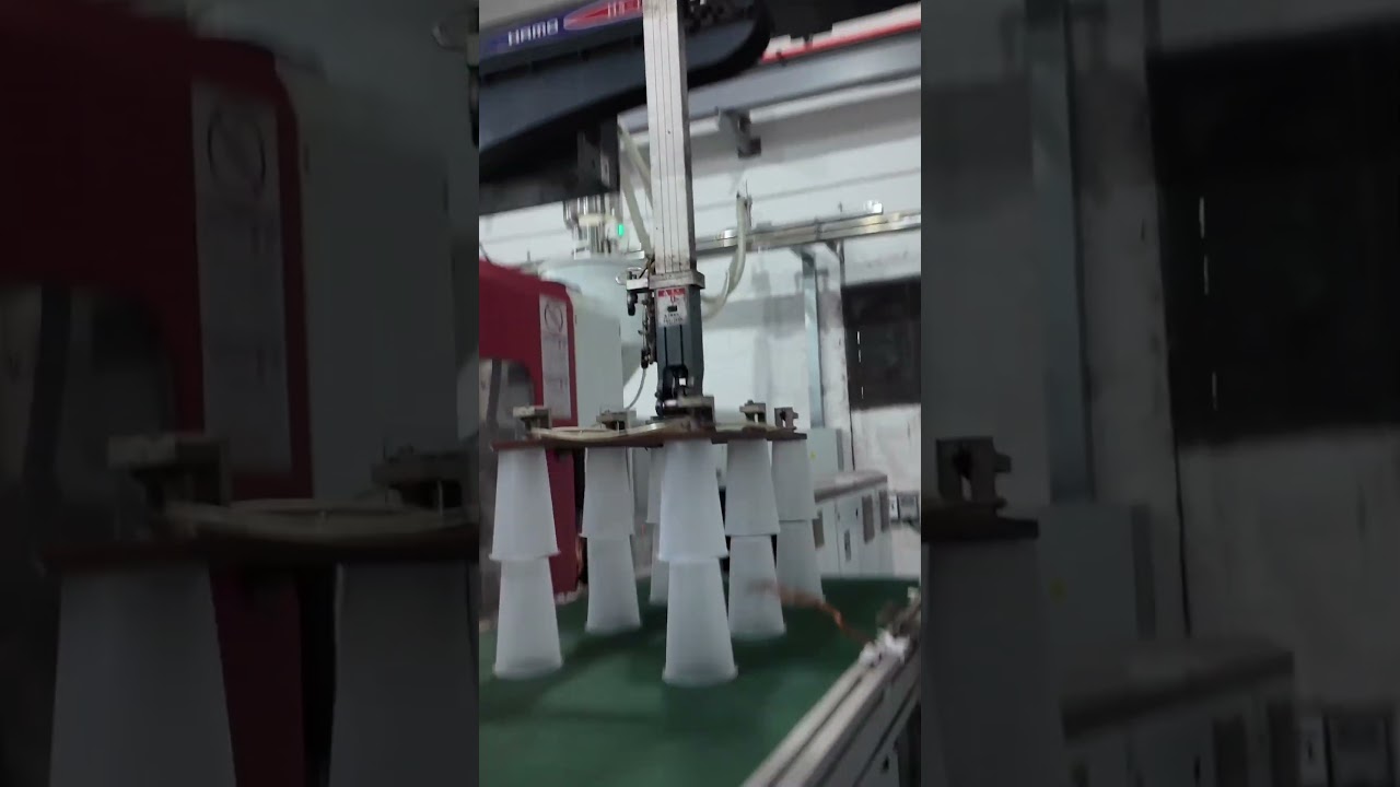 🧋Cups for bubble tea and lemon tea🍋 are currently in production. 