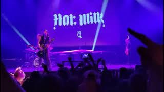 Hot Milk - I JUST WANNA KNOW WHAT HAPPENS WHEN I'M DEAD (Live @ Tivolivredenburg Utrecht) 10-10-2022