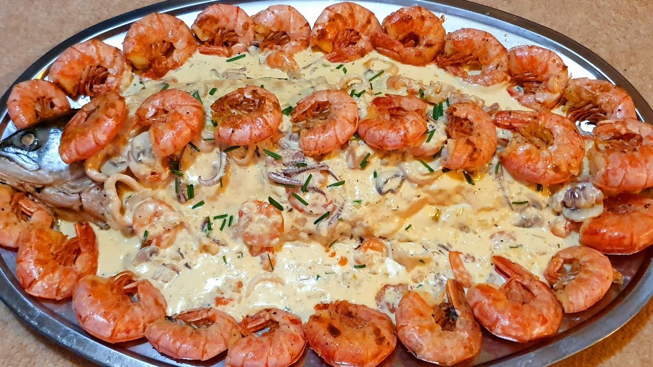 طبق سمك السلمون في الفرن بالصلصة البيضاء ولا اروع😋😋 Salmon in the oven