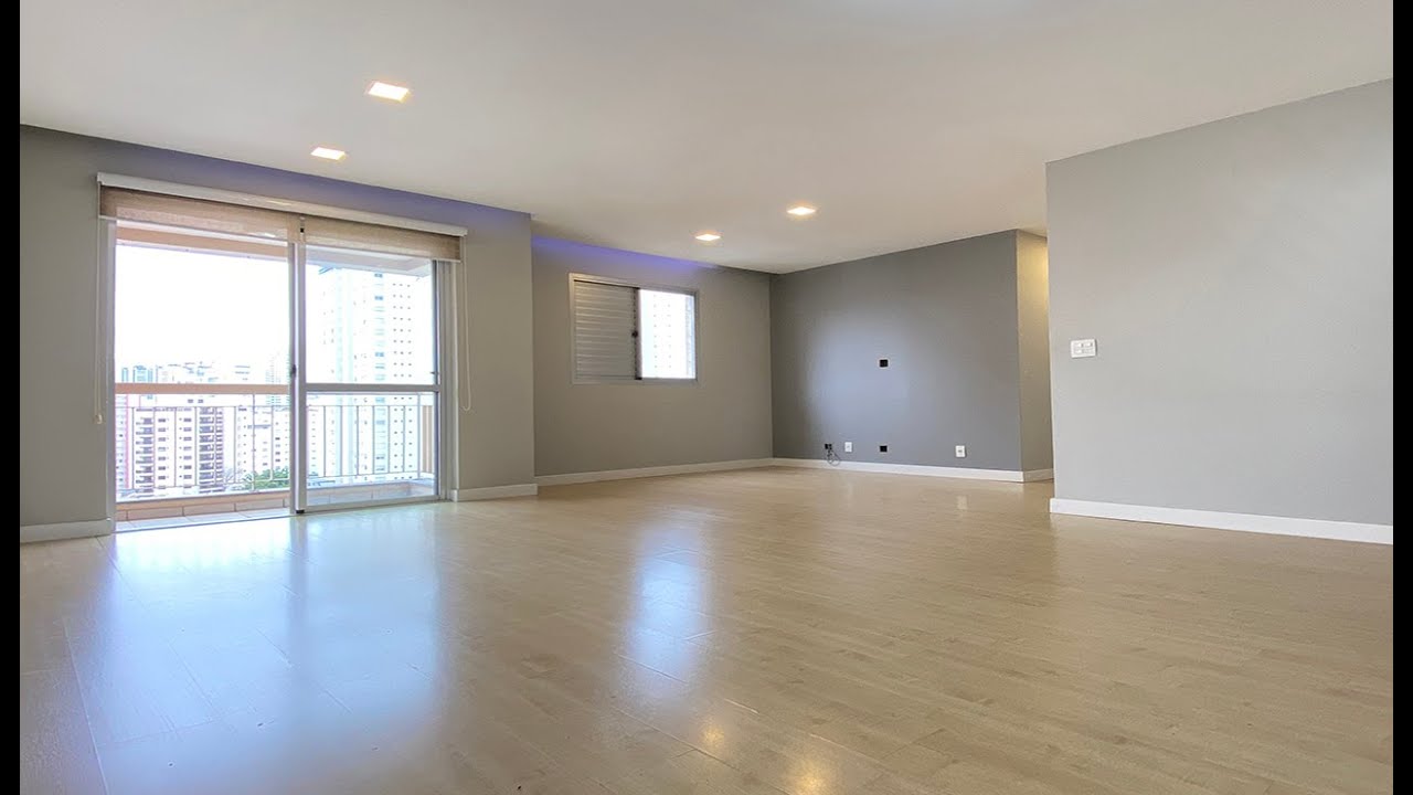 Apto. à venda 76m² na Aclimação 2 suítes, 2 vagas fixas e cobertas