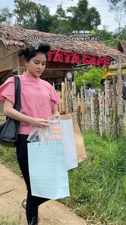 POV Liat Artis Putri Ziani Sedekat Ini Saat Syuting Film Di Pedesaan #artis #pz #gadisdesa #shorts