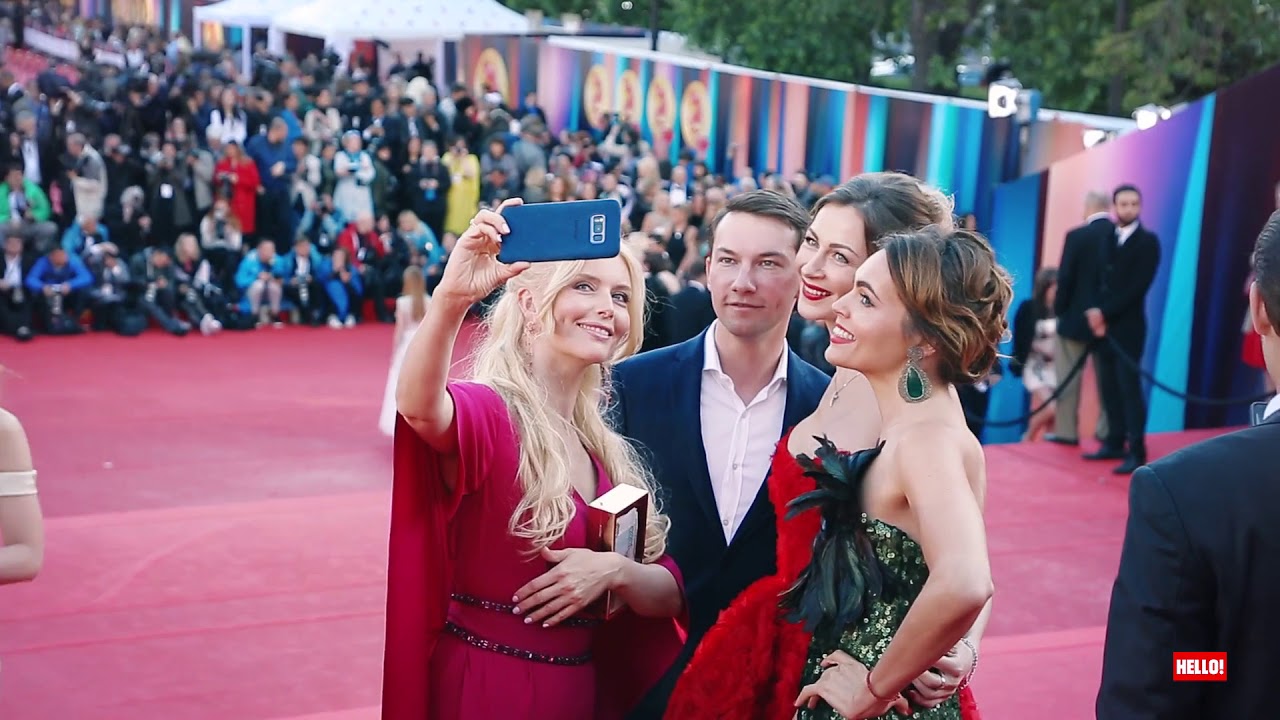 Открытие 39-го ММКФ: Орнелла Мути, Мария Захарова и другие звезды | Видеосюжет HELLO! Russia camera iphone 8 plus apk