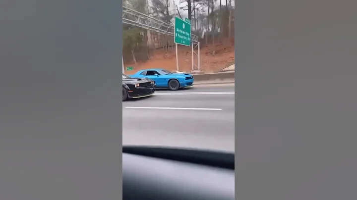 Dodge Demon170 get beat by HELLCAT RED EYE in a race HOW #demon170 #hellcat #dodge #srt #dodgedemon