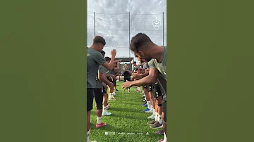 ترحيب خاص بثنائي المولودية الجديد إسحاق بوصوف وزين الدين فرحات وبمسلم أناتوف بعد ظهوره الرسمي الأول 