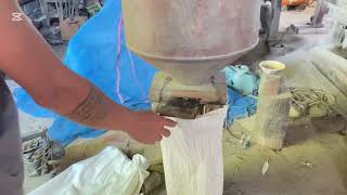 Download Lagu Hmuh nuam tak a ni😳😳Buhdengkhawl-in buh a den lai thlir ho ang aw… MP3