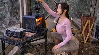 ☔️ ACAMPAR BAJO LA LLUVIA CON UNA TIENDA DE CAMPAÑA ACOGEDORA | Mariscos picantes estofados