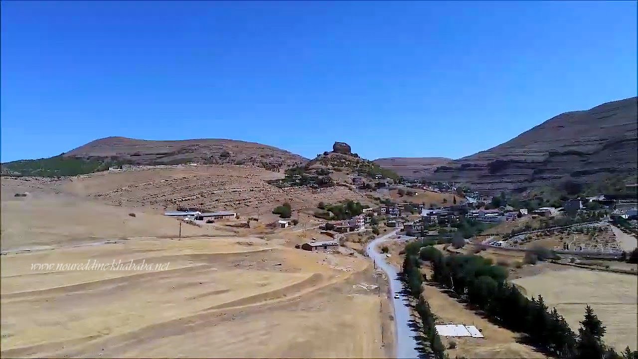 المسجد العتيق بالقرية التي أنحدر منها دائرة برج الغدير ولاية برج بوعرريج شرق الجزائر العاصمة