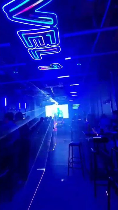 Download lagu Bar pub turn into a disco w DJ! #SeraphinaGenesis#Shorts @TheGenesisFamily@SeraphinaGenesis