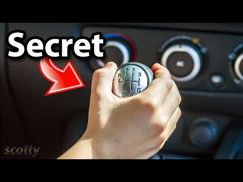 Video: How to Drive a Car with Manual Shift without Using the Clutch