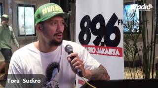 #MasihSoreSore Live Broadcast dari Gala Premier The Wedding and Bebek Betutu