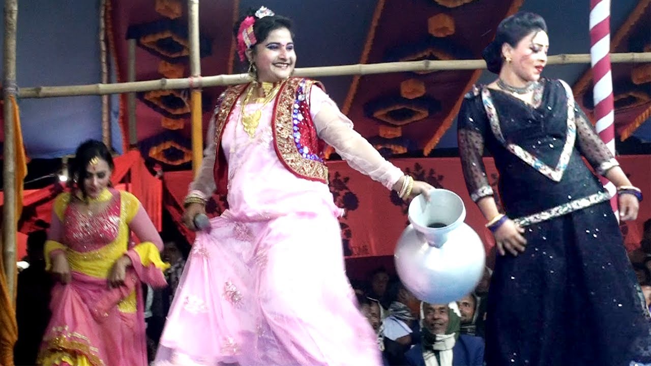 সখীদের নিয়ে নতুন লুকে ফরিদা পারভিন। বাঁশি বাঝে গো সখী। Forida Parvin