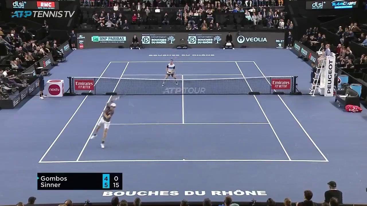 Il Colpo Decisivo Nell'incontro Di Tennis