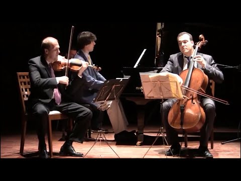 L. v. Beethoven: Trio Op. 70 No. 1 (I) - Jerzy Kapłanek, vl - Jacob Braun, cll - Leopoldo Erice, pf