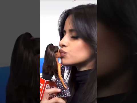 Kiss 👄😘❤️ This ❓(Giantess Camila Cabello)
