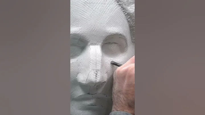 Carving a marble face | A 20 seconds time lapse