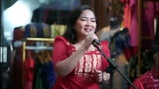 Averiana Barus - Tading Botolna ( Live Record)