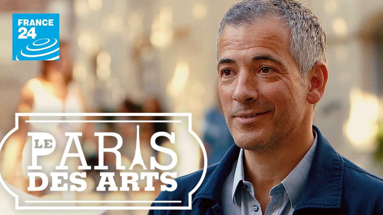 Le Paris des arts avec Bruno Putzulu newspaper mockup