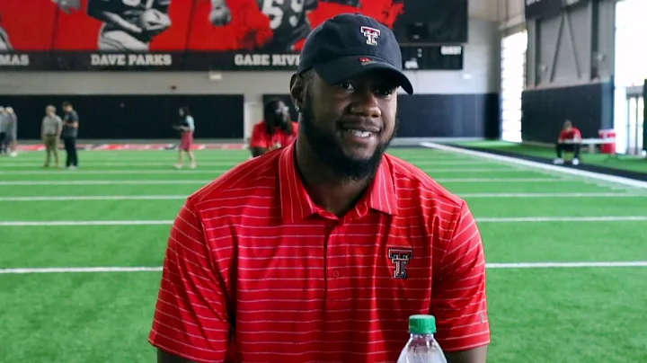 Donta Thompson Wants to Be a Hybrid Player for Tex...