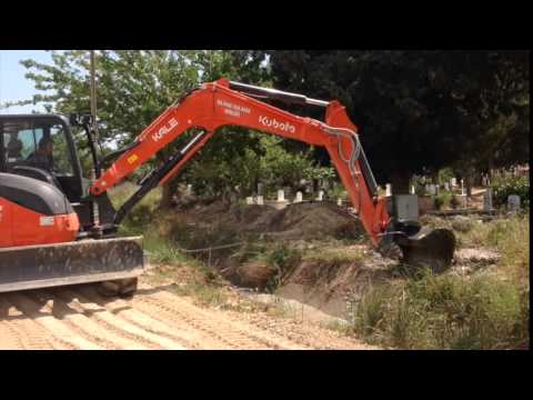 kubota kx080 4 8 5 ton mini ekskavator kanal temizligi yapiyor youtube