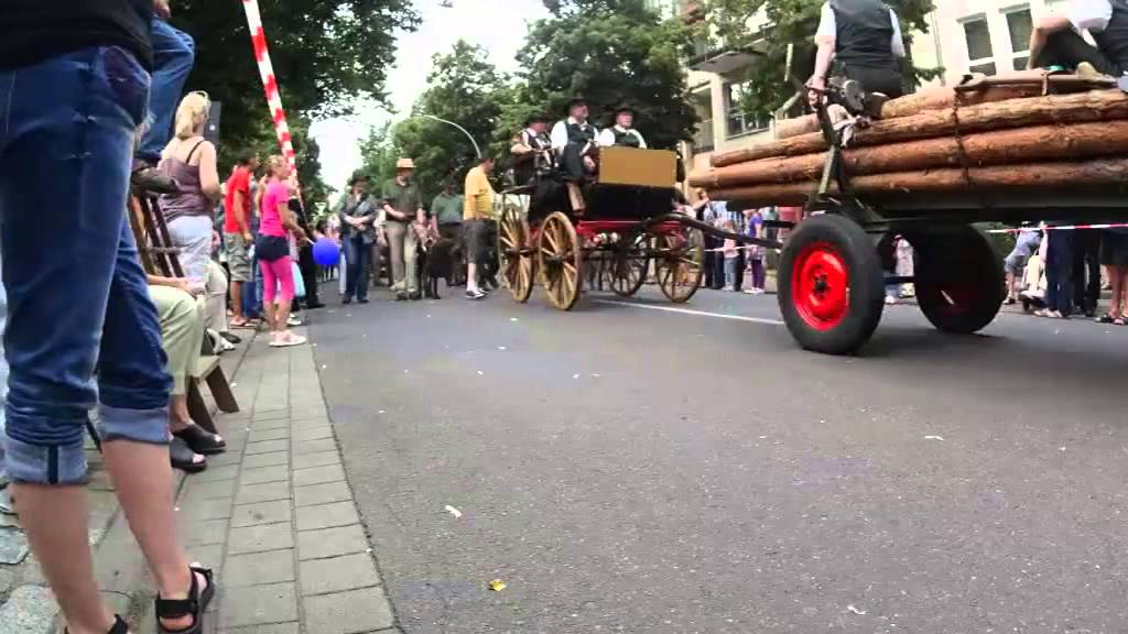 Festumzug 750 Jahre Forst in 